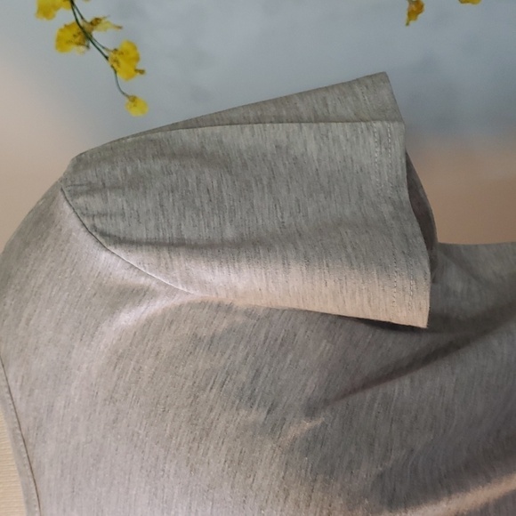 Tee shirt dress with elastic waist.‎ By cotton on. Short sleeves. Light g… - Picture 3 of 6